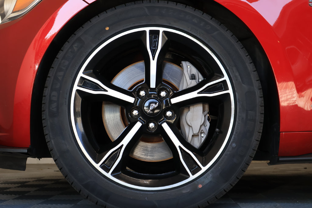 Used 2017 Ford Mustang GT Premium w/ Equipment Group 401A RWD image 10