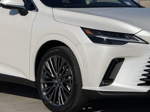 New 2026 Lexus RX 450h AWD image 4