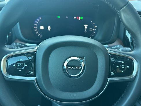 Certified 2024 Volvo XC60 T8 Plus AWD/4WD image 27