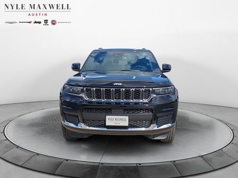Used 2024 Jeep Grand Cherokee L Laredo w/ Trailer Tow Package AWD/4WD image 18