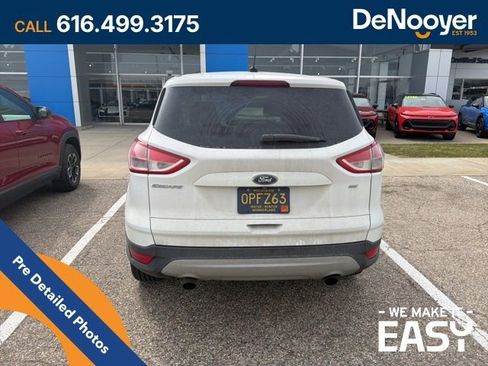 Used 2015 Ford Escape SE image 4