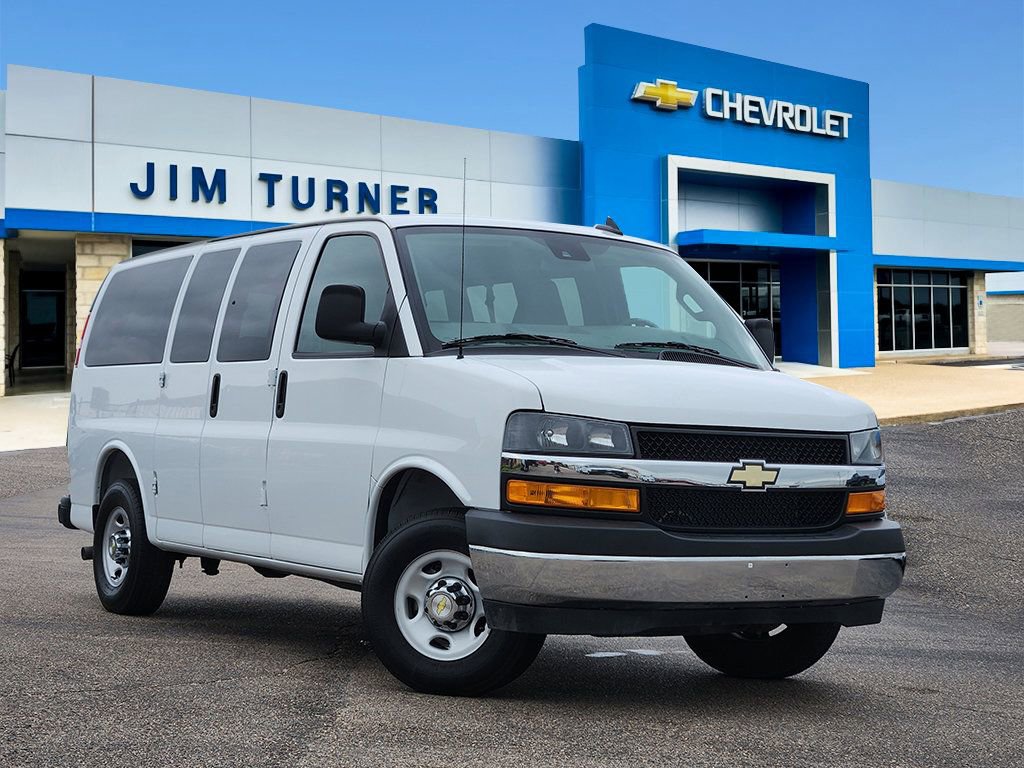 Used 2025 Chevrolet Express 2500 LT w/ LT Preferred Equipment Group RWD image 1