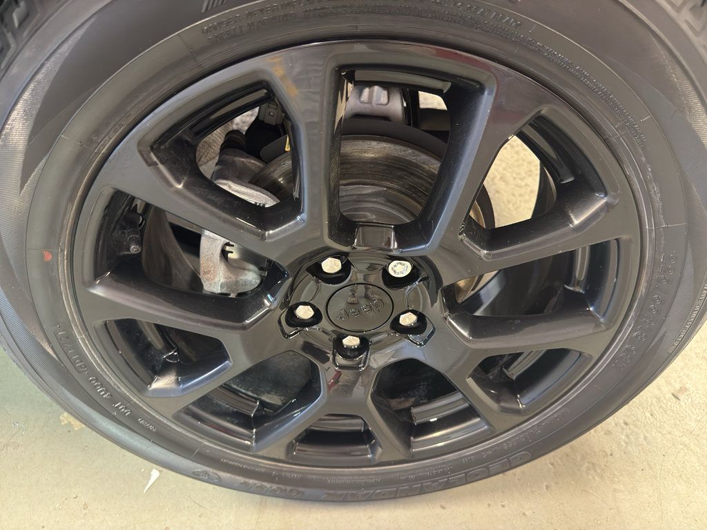 Used 2022 Jeep Compass Latitude AWD/4WD image 36