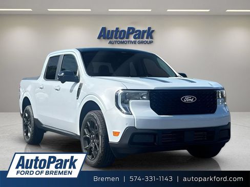 New 2026 Ford Maverick Lariat w/ Black Appearance Package AWD/4WD image 1