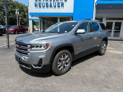 Used 2023 GMC Acadia SLT w/ Preferred Package