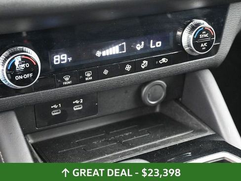 Used 2025 Mitsubishi Outlander ES image 29