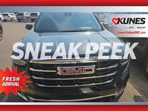 Used 2025 GMC Acadia Elevation AWD/4WD image 4