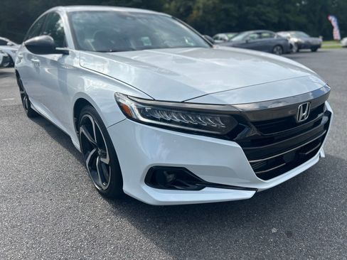 Used 2022 Honda Accord Sport image 8