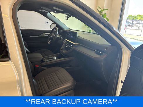 Used 2025 Ford Explorer ST-Line AWD/4WD image 8