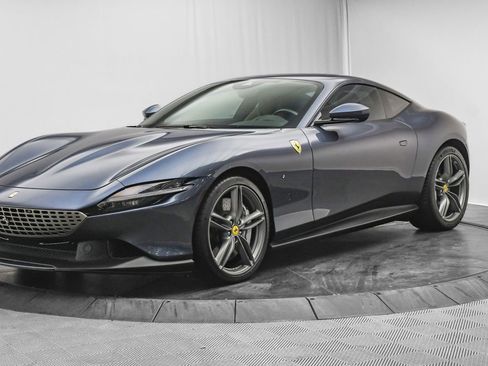 Certified 2022 Ferrari Roma image 4