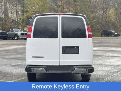 Used 2025 Chevrolet Express 3500 LT w/ LT Preferred Equipment Group image 4