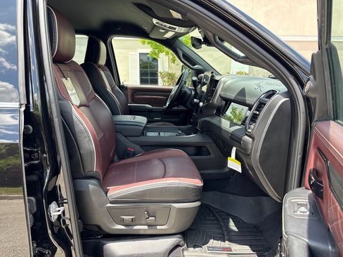Used 2026 RAM 2500 Limited AWD/4WD image 4