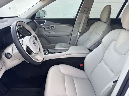 Used 2024 Volvo XC90 T8 Core w/ Climate Package AWD/4WD image 23