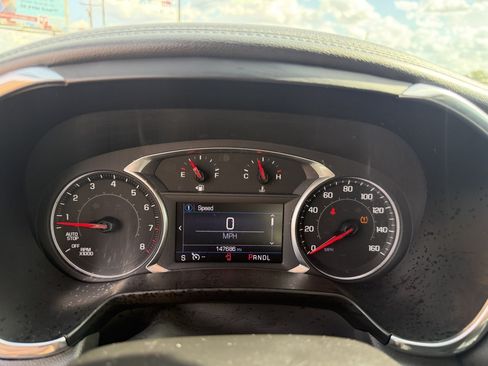 Used 2019 Chevrolet Blazer LT FWD image 43