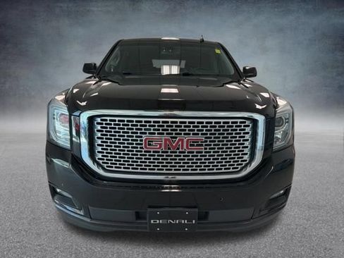 Used 2017 GMC Yukon Denali w/ Open Road Package AWD/4WD image 3