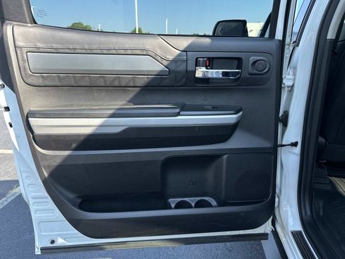 Used 2020 Toyota Tundra Platinum RWD image 10