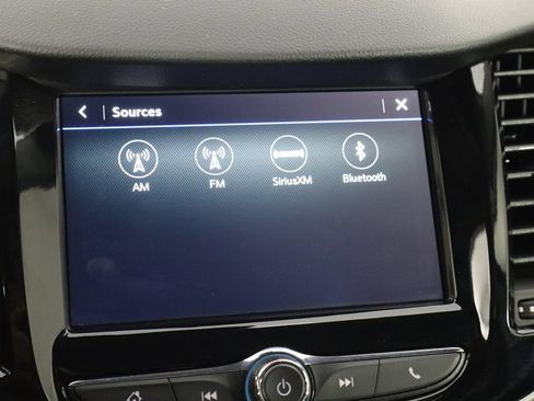 Used 2019 Chevrolet Trax LT w/ LT Convenience Package FWD image 30