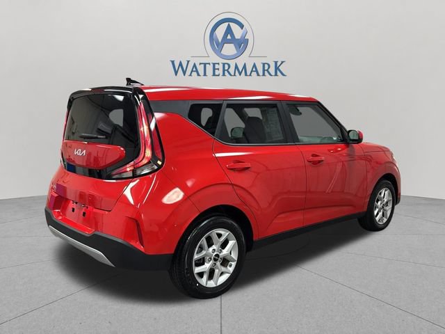 Used 2025 Kia Soul LX FWD image 6