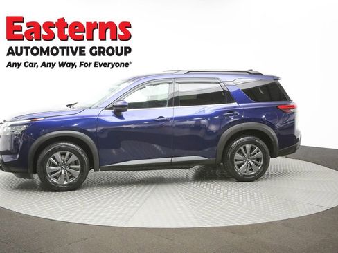Used 2022 Nissan Pathfinder SV image 56