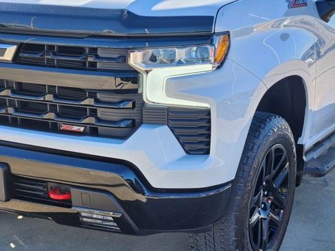 Used 2025 Chevrolet Silverado 1500 LT Trail Boss w/ Convenience Package II image 16