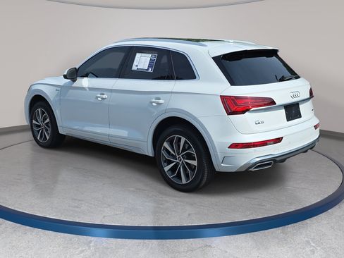 Used 2023 Audi Q5 2.0T Premium w/ Convenience Package AWD/4WD image 7