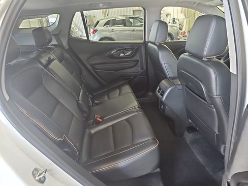 Used 2022 GMC Terrain AT4 w/ Tech Package AWD/4WD image 11