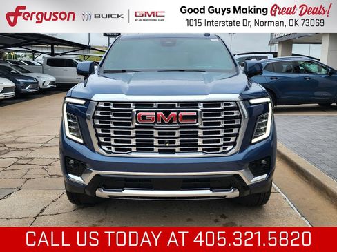 New 2026 GMC Yukon Denali w/ Denali Reserve Package AWD/4WD image 8