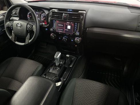 Used 2021 Toyota 4Runner TRD Off-Road AWD/4WD image 12