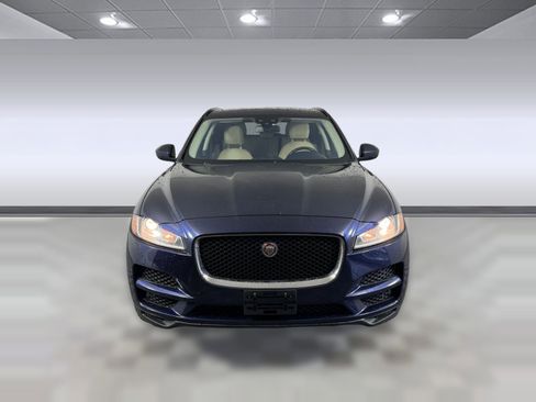 Used 2018 Jaguar F-PACE Premium image 6
