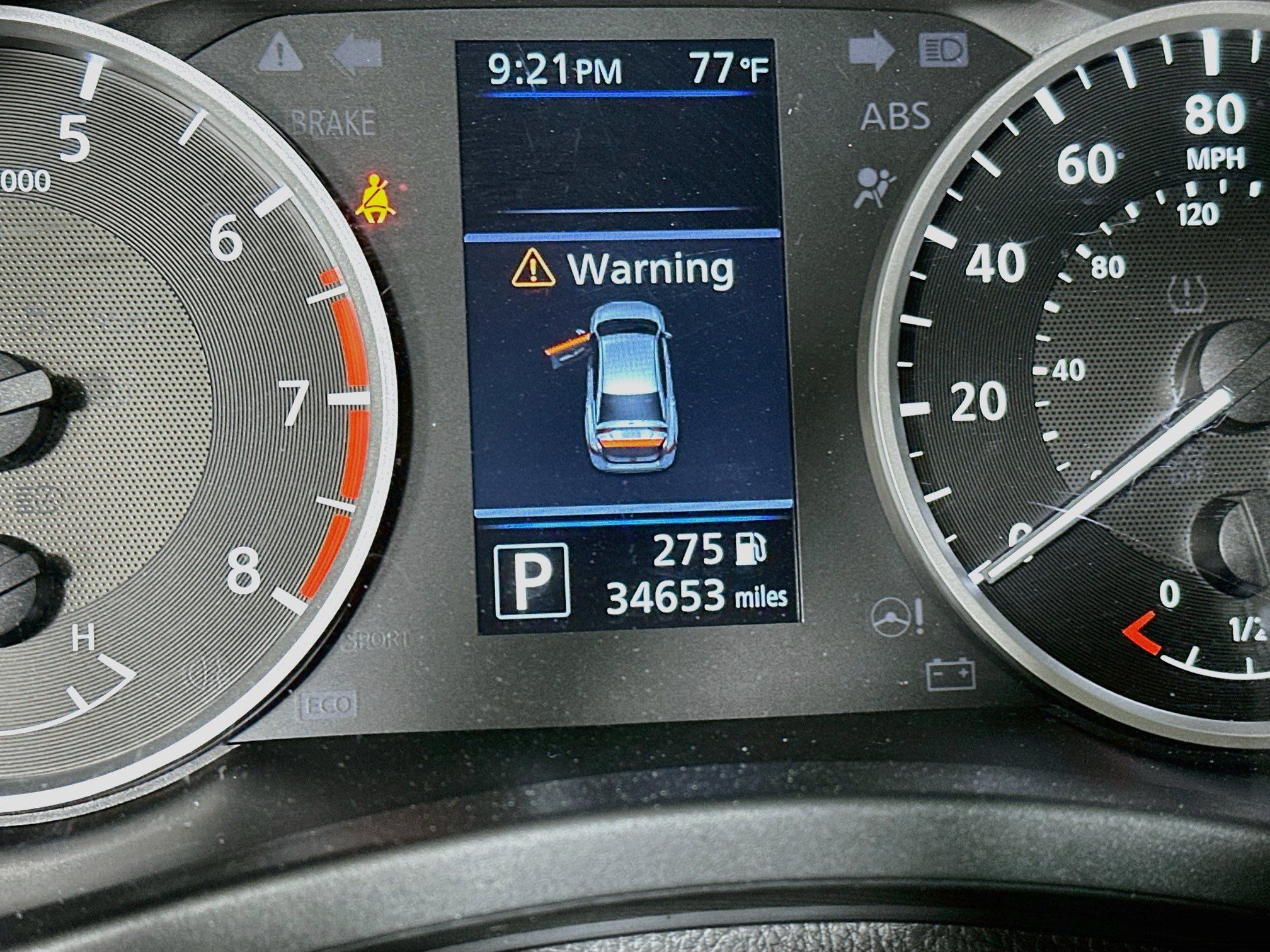 Used 2025 Nissan Sentra S FWD image 19