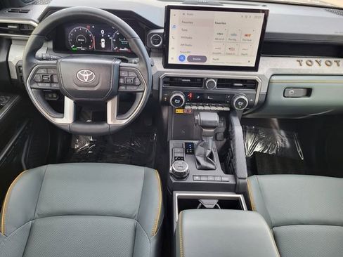 Used 2025 Toyota 4Runner Trailhunter image 14