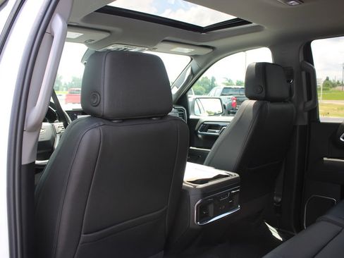 New 2026 Chevrolet Silverado 1500 LTZ w/ LTZ Premium Package AWD/4WD image 28