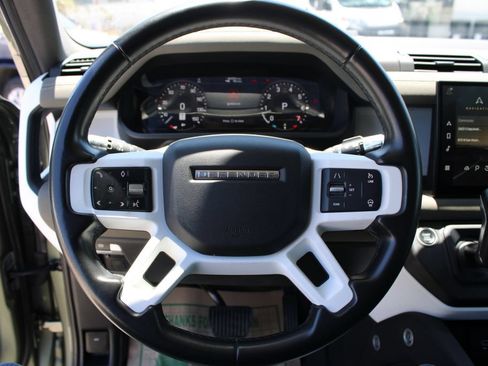 Used 2022 Land Rover Defender 110 S AWD/4WD image 28
