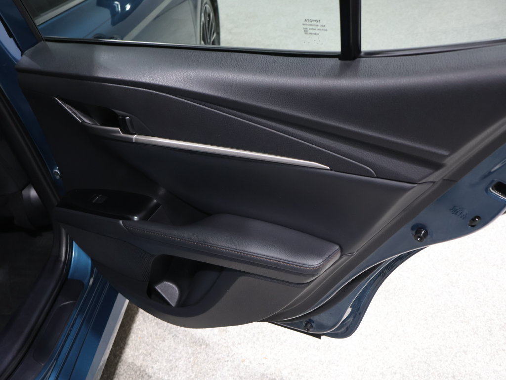 Used 2025 Toyota Camry XLE FWD image 21