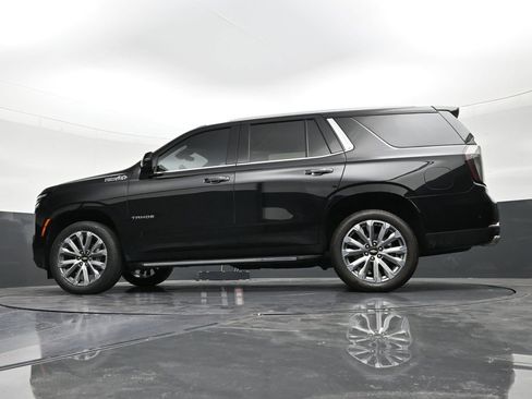 Used 2025 Chevrolet Tahoe High Country RWD image 21