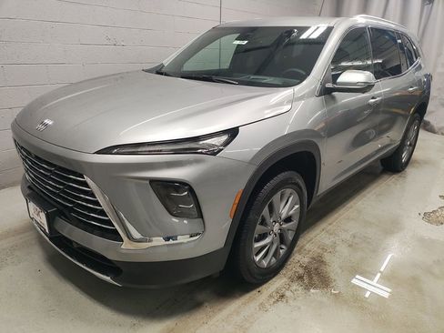 New 2026 Buick Enclave Preferred w/ Power Package image 19