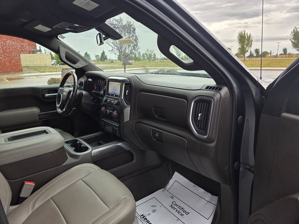 Used 2020 Chevrolet Silverado 1500 LTZ AWD/4WD image 28