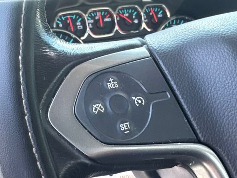Used 2018 Chevrolet Silverado 1500 LT w/ All Star Edition AWD/4WD image 13
