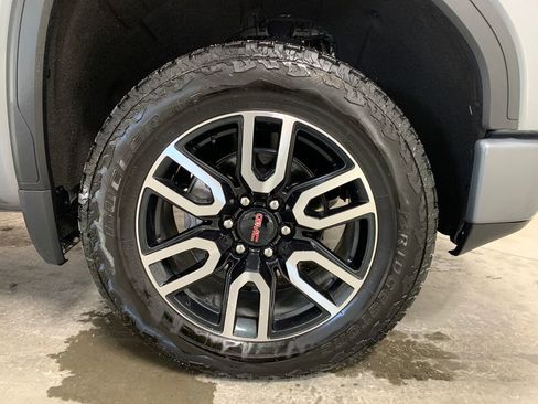 Used 2021 GMC Sierra 1500 AT4 w/ AT4 Preferred Package image 13