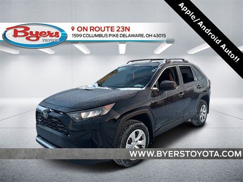 Used 2021 Toyota RAV4 LE image 1