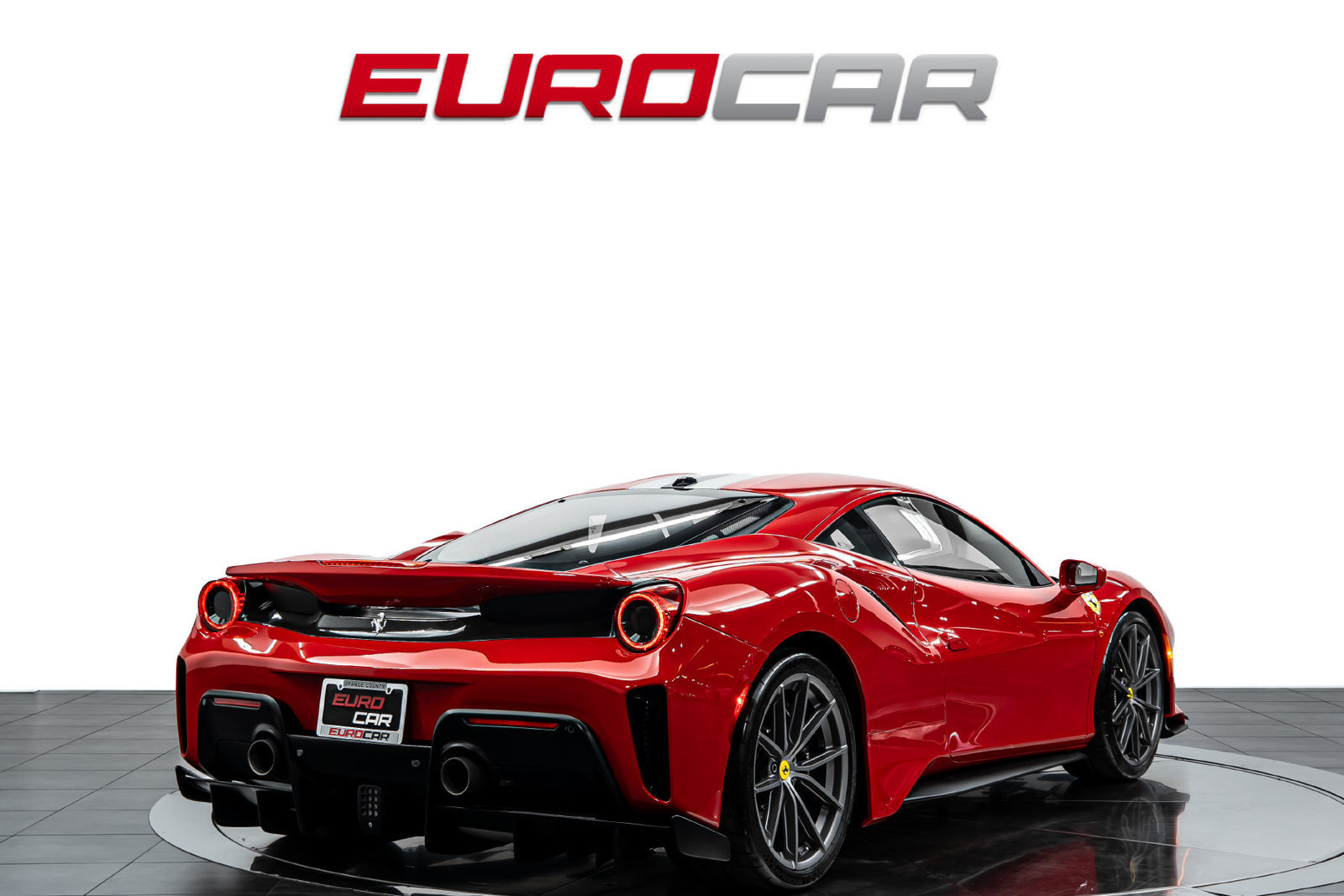 Used 2019 Ferrari 488 Pista Coupe RWD image 5