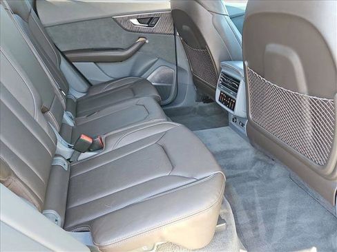 Used 2020 Audi Q8 Prestige w/ Prestige Package image 20