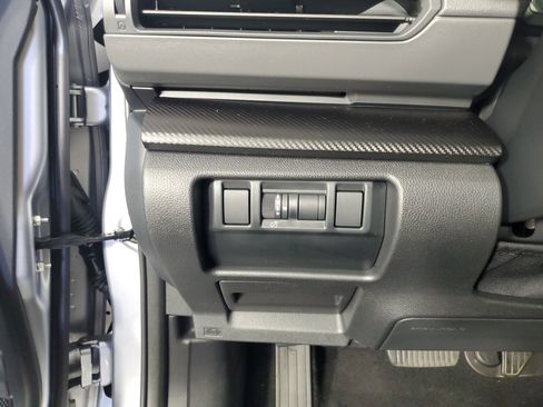 Used 2024 Subaru Crosstrek 2.0i Premium image 28