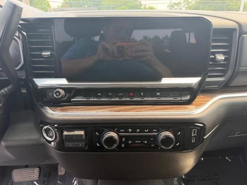 Used 2026 Chevrolet Silverado 1500 RST AWD/4WD image 33