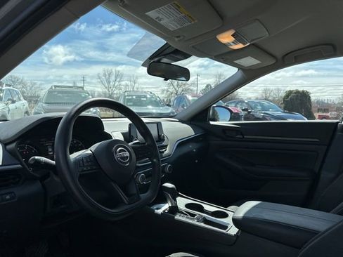 Certified 2023 Nissan Altima 2.5 S image 10