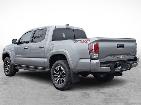Used 2020 Toyota Tacoma TRD Sport w/ Technology Package AWD/4WD image 6