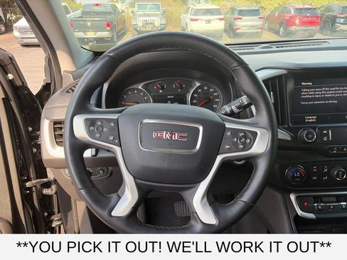 Used 2024 GMC Terrain SLT AWD/4WD image 11