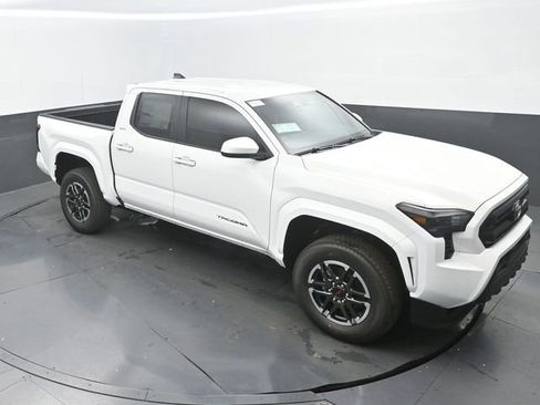 New 2026 Toyota Tacoma SR5 AWD/4WD image 26