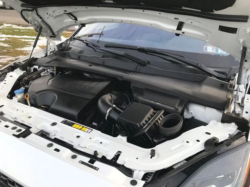 Used 2018 Jaguar E-PACE S image 60