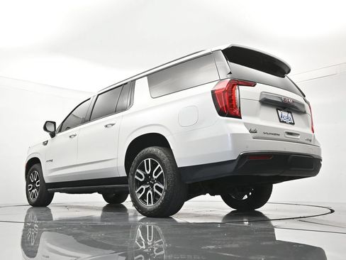 Used 2024 GMC Yukon XL AT4 AWD/4WD image 46